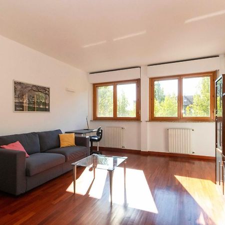 토리노 Cozy&Spacious Apt 2 Min Walk From The Tram Stop! 아파트 외부 사진