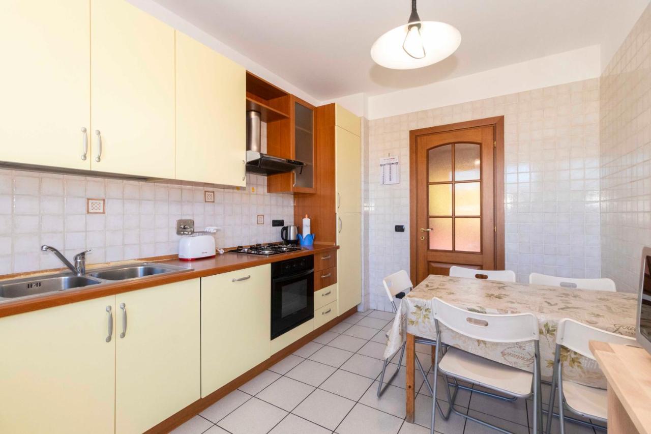 토리노 Cozy&Spacious Apt 2 Min Walk From The Tram Stop! 아파트 외부 사진